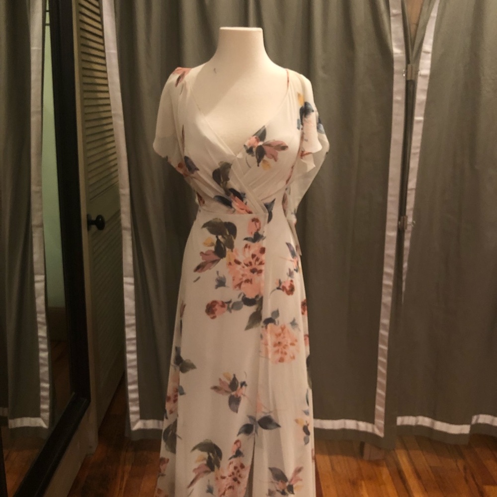 Jenny Yoo “Alanna” soft sage ohana print